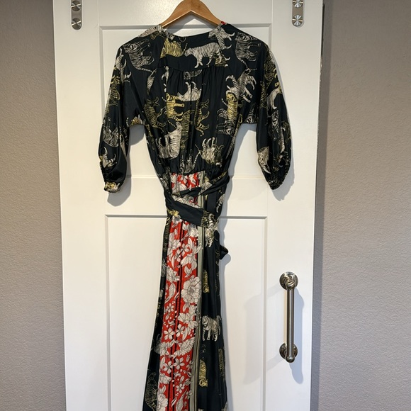 COPY - Johnny Was Ada Silk Maxis Dress - Picture 8 of 9